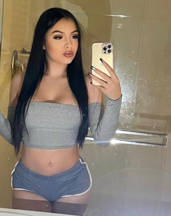 Miadocix (@miadocix), OnlyFans creator