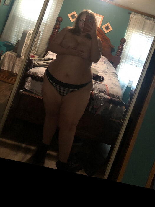 Mialynn20 (@mialynn20), OnlyFans creator