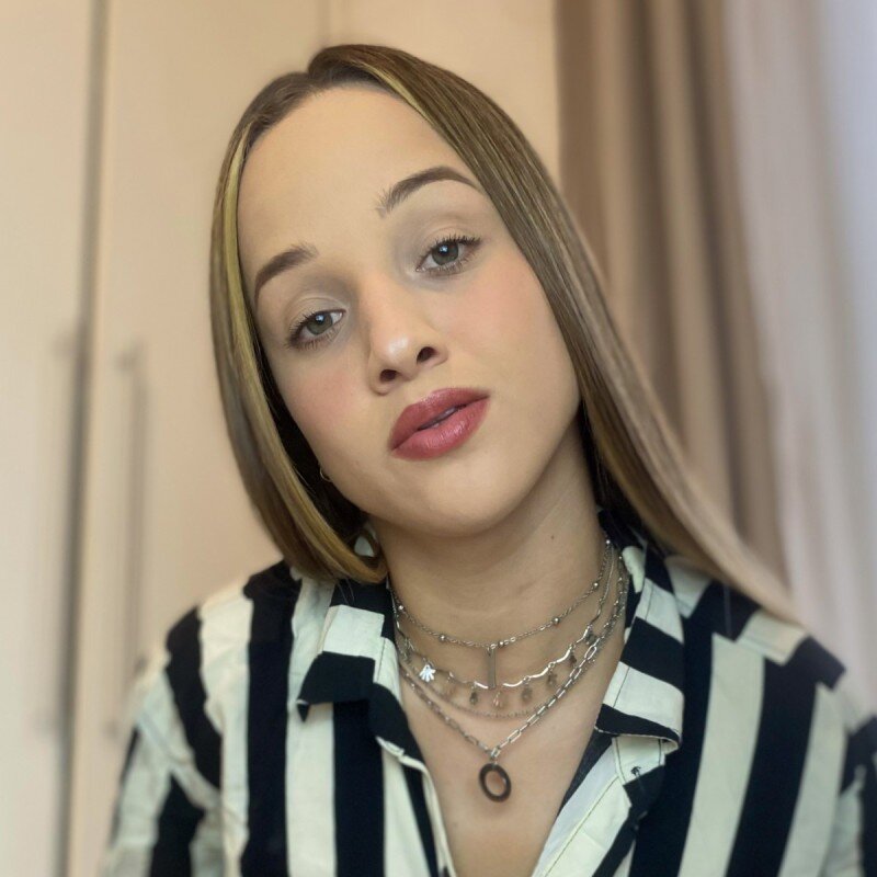 Miawhitesze1 (@miawhitesze1), OnlyFans creator