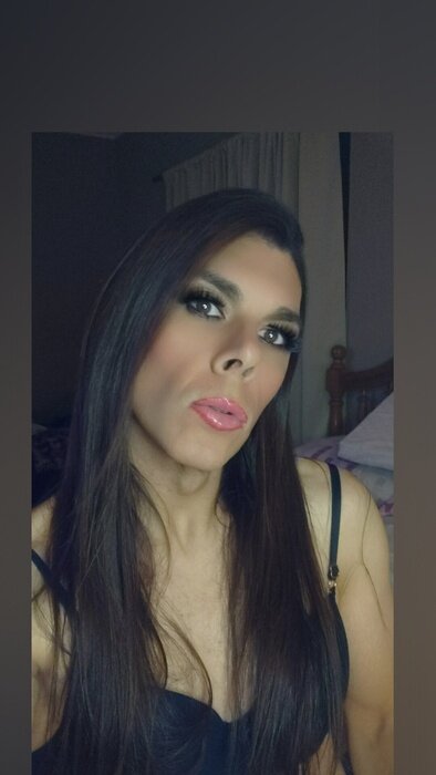 Micacrossdresser (@micacrossdresser), OnlyFans creator