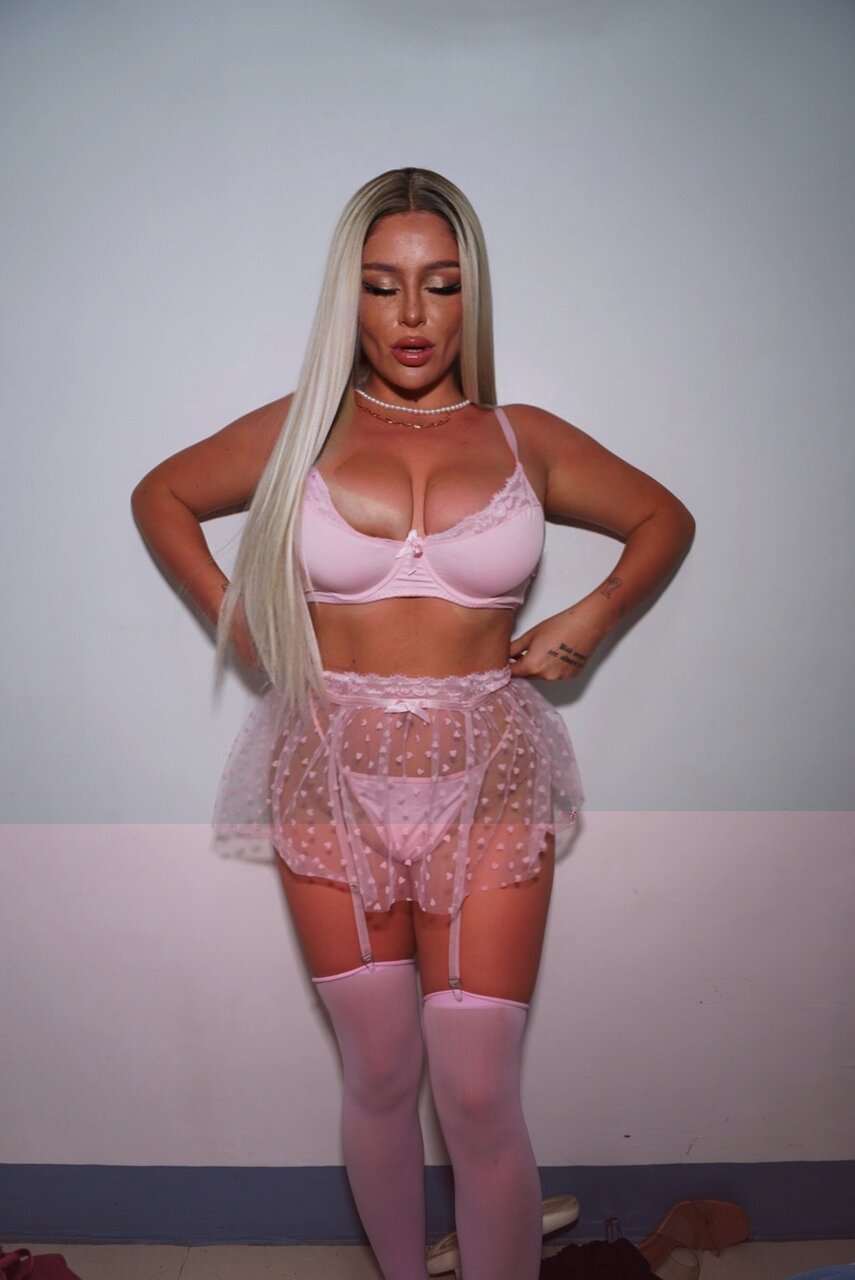 Michellergzzz (@michellergzzz), OnlyFans creator