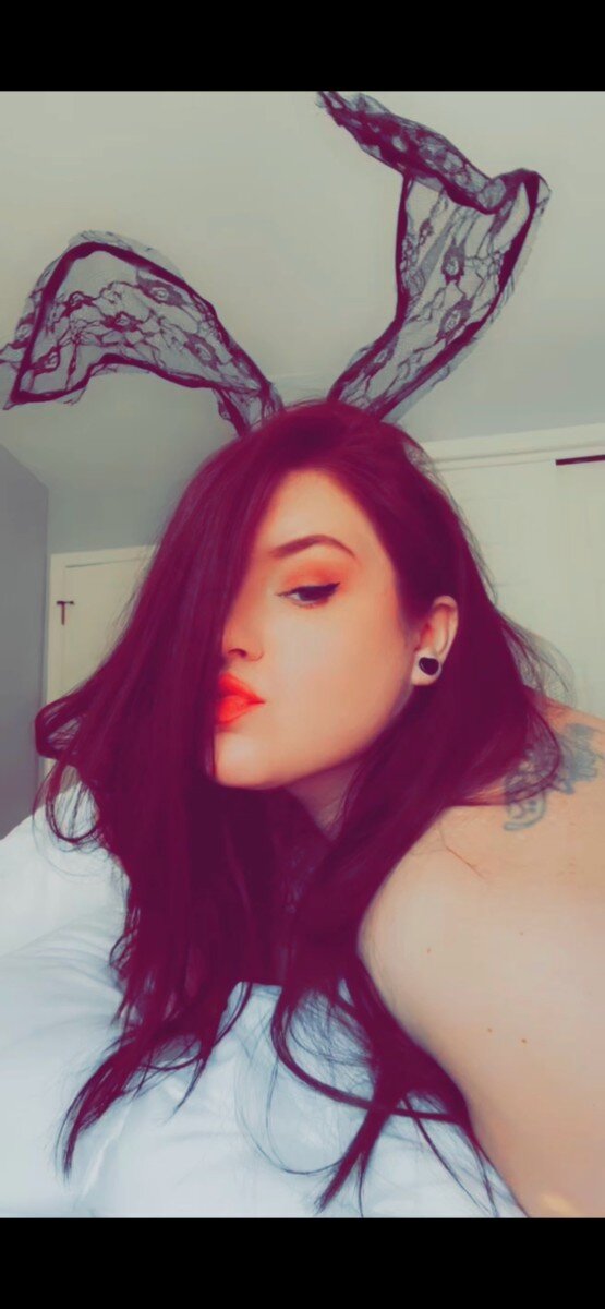Mickimiller87 (@mickimiller87), OnlyFans creator