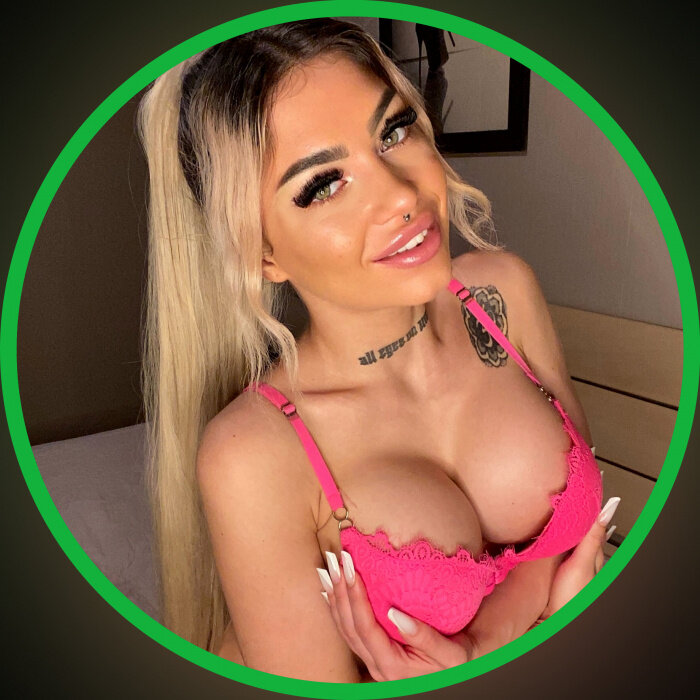 Midnightdesiree (@midnightdesiree), OnlyFans creator
