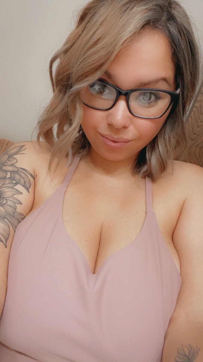 Midwestmylff (@midwestmylff), OnlyFans creator