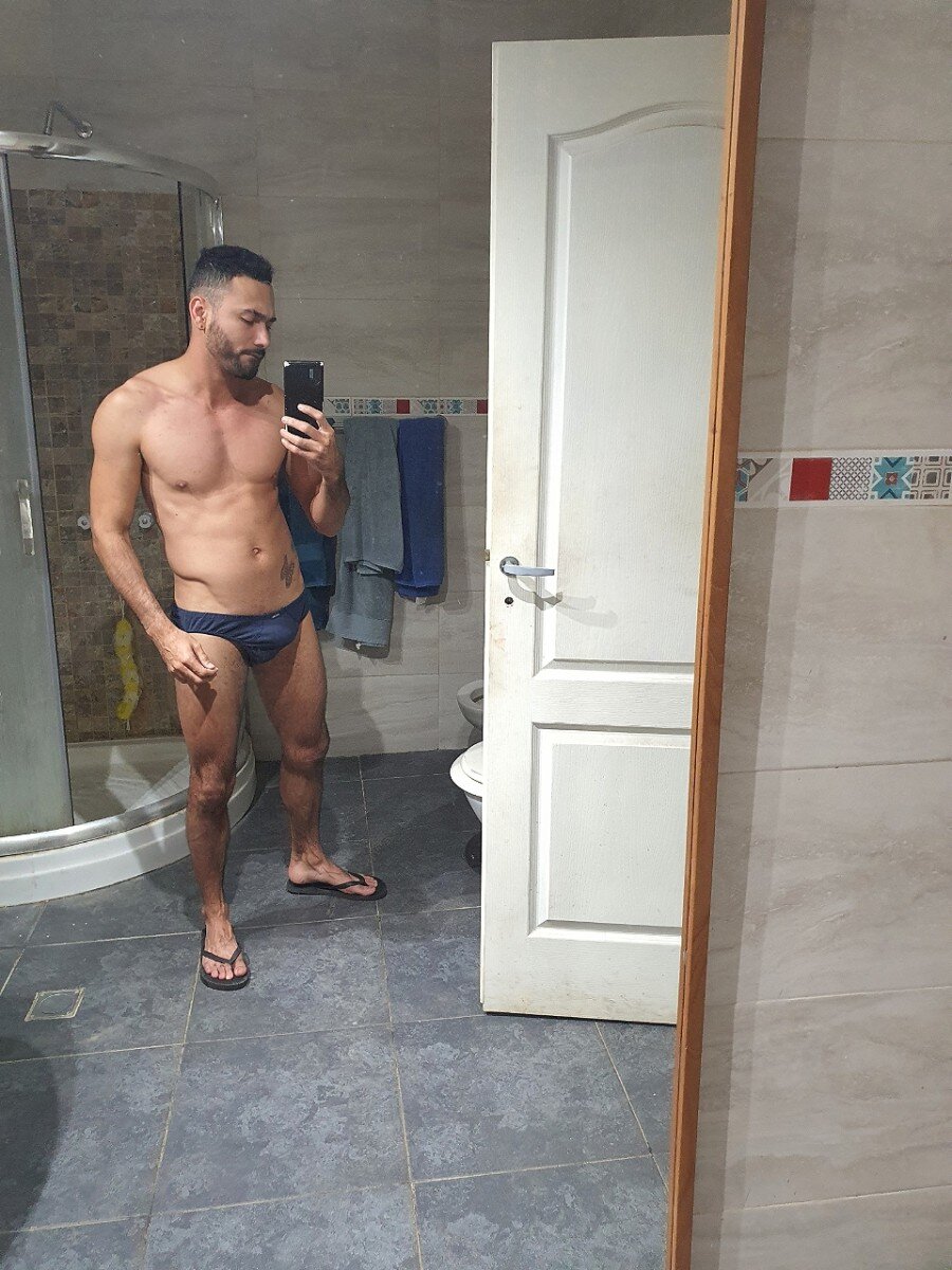 Miguelanghell25 (@miguelanghell25), OnlyFans creator