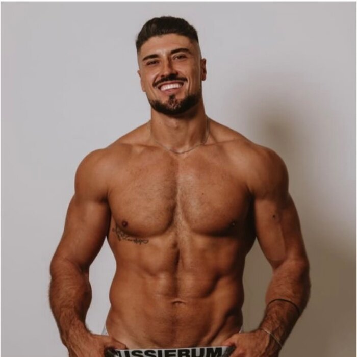 Miguelguerreroa (@miguelguerreroa), OnlyFans creator