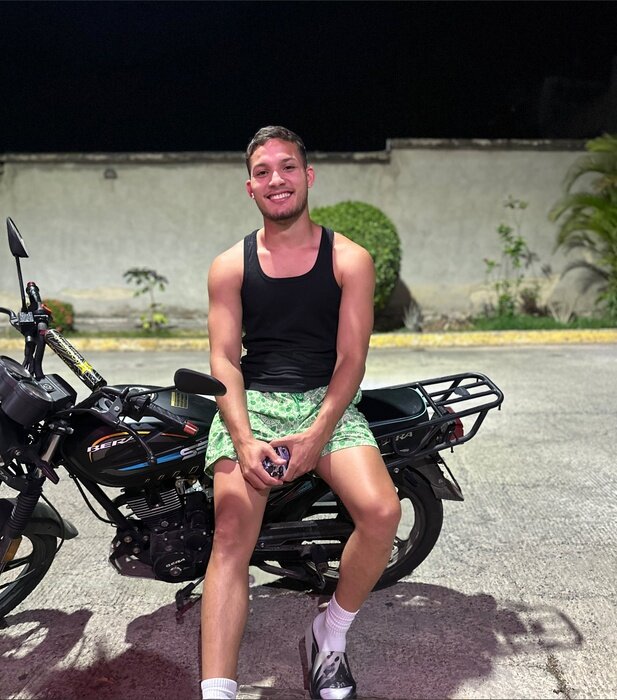 Miguelxxxmorbo (@miguelxxxmorbo), OnlyFans creator