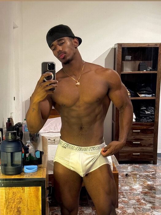 Mikaelfit (@mikael.fit), OnlyFans creator