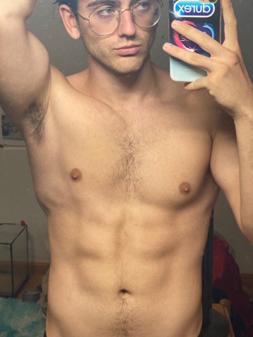 Mikeexxx43 (@mikeexxx43), OnlyFans creator