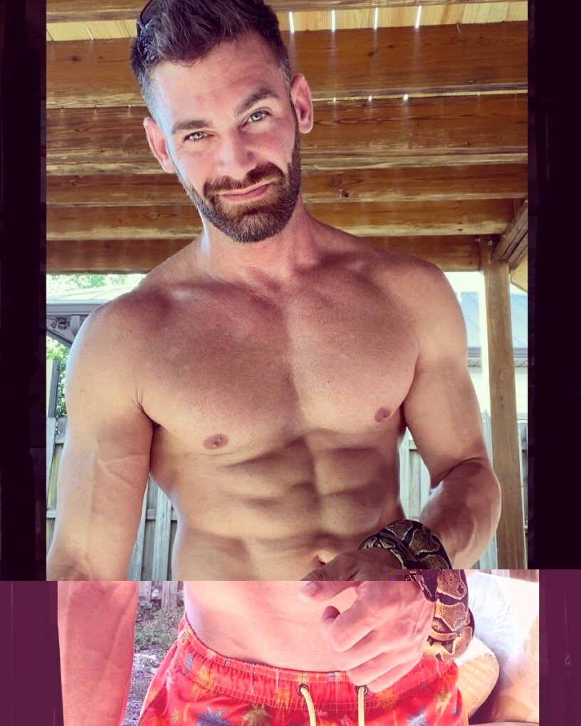Mikehonchopcb (@mikehonchopcb), OnlyFans creator