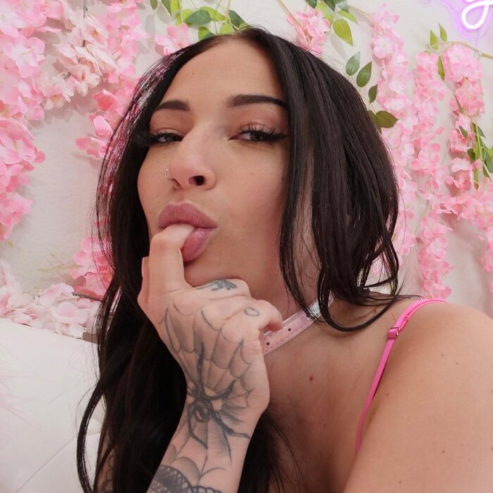 Mikxluv (@mikxluv), OnlyFans creator