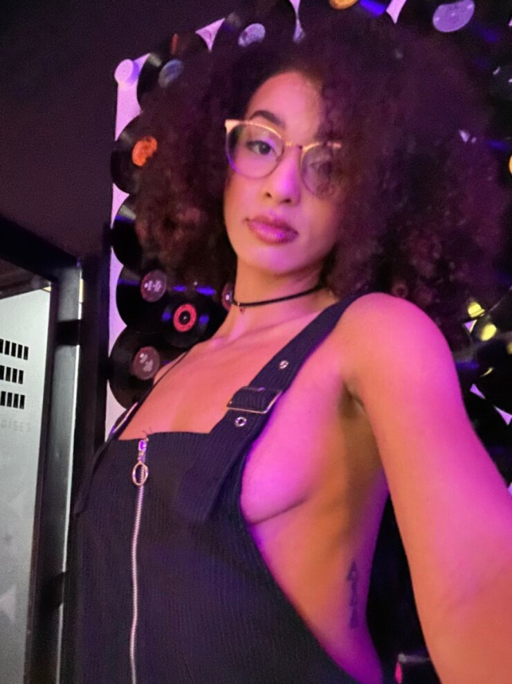 Milia (@milia), OnlyFans creator