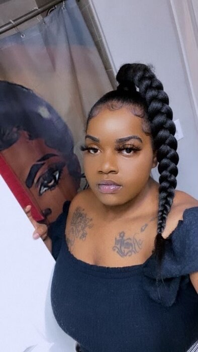 Milkinggoddesss (@milkinggoddesss), OnlyFans creator