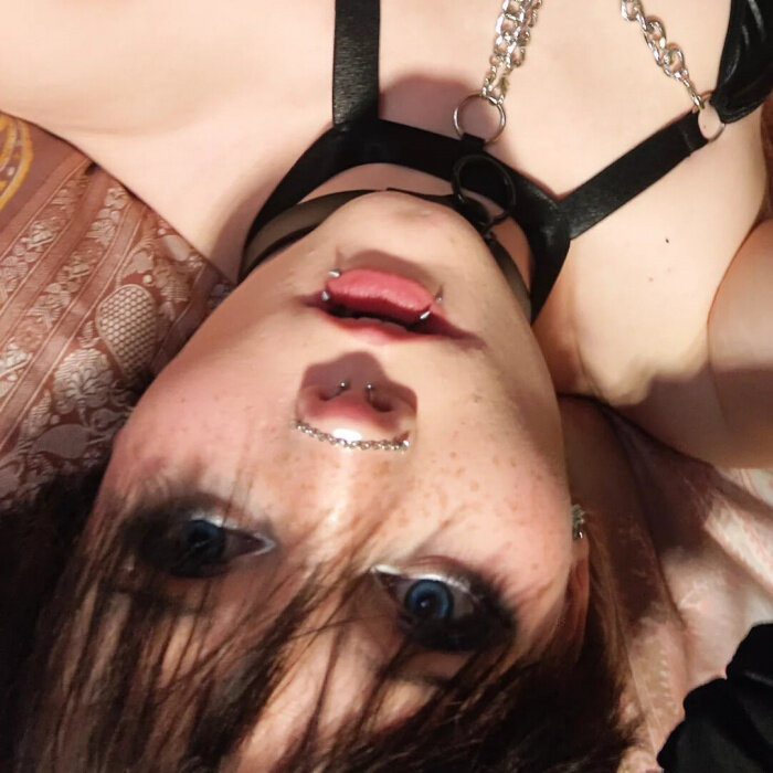 Milkymagpie (@milkymagpie), OnlyFans creator