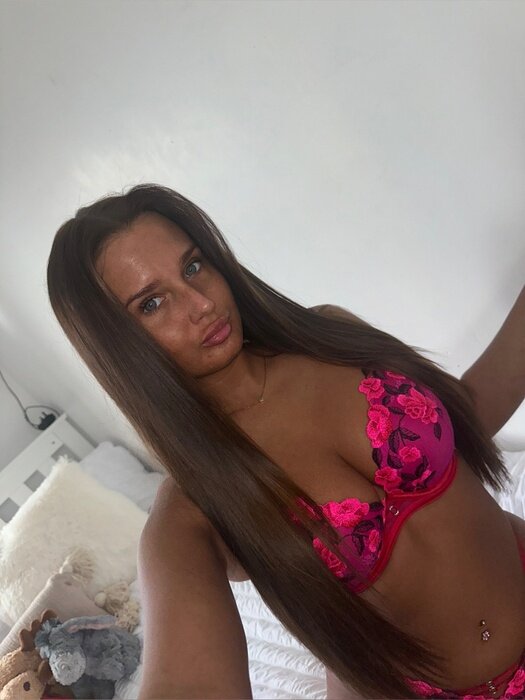 Milliewhitbreadxx (@milliewhitbreadxx), OnlyFans creator