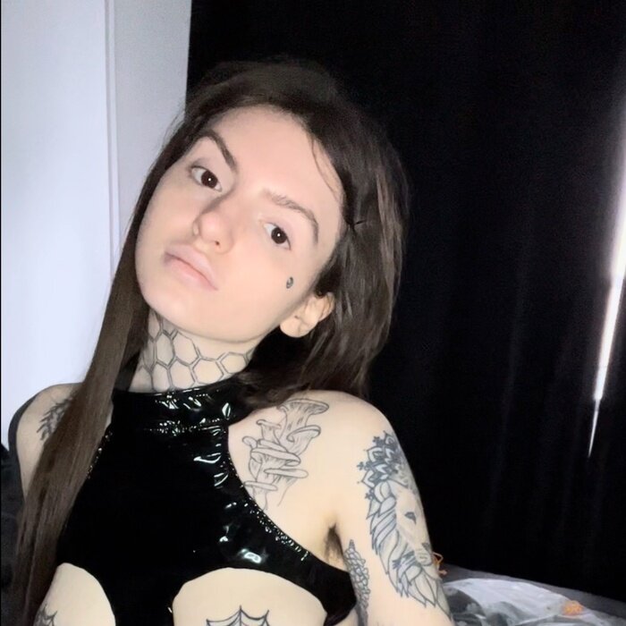 Milymoon22 (@milymoon22), OnlyFans creator