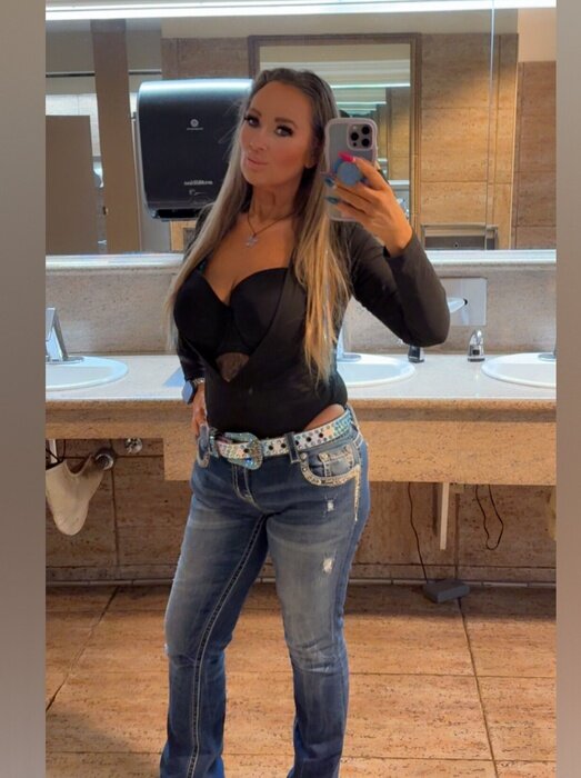 Mimibfine (@mimibfine), OnlyFans creator