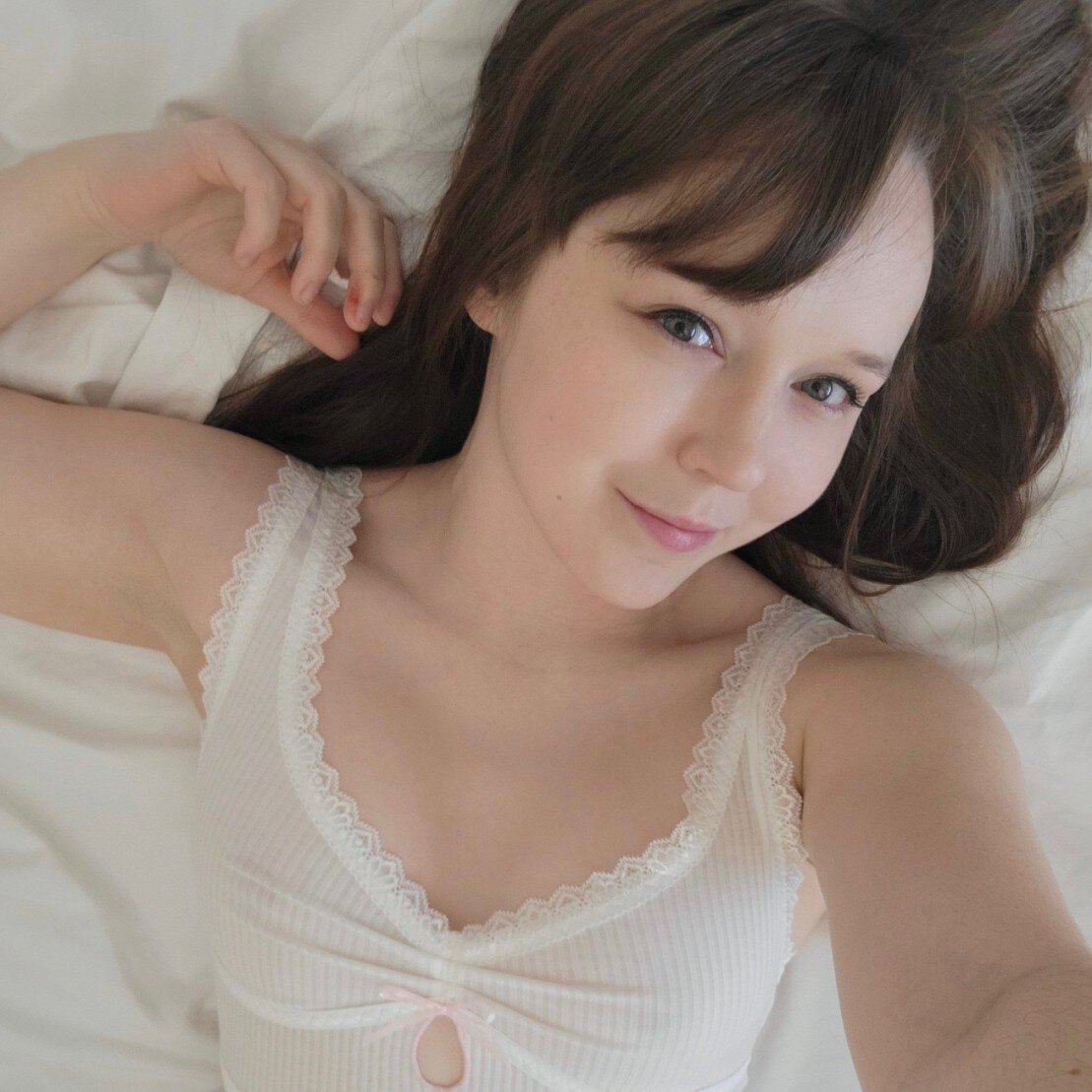 Miraxo (@mira_xo), OnlyFans creator