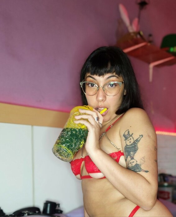 Miraclles (@miraclles), OnlyFans creator