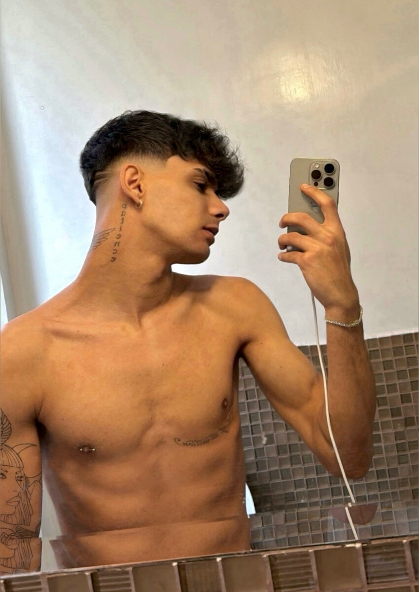 Mirkotwink (@mirkotwink), OnlyFans creator