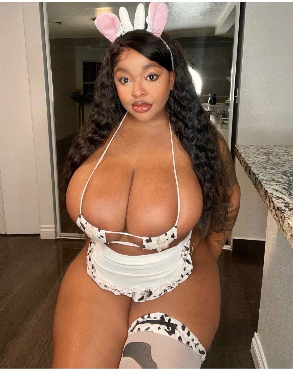 Misaamanee (@misa_amanee), OnlyFans creator