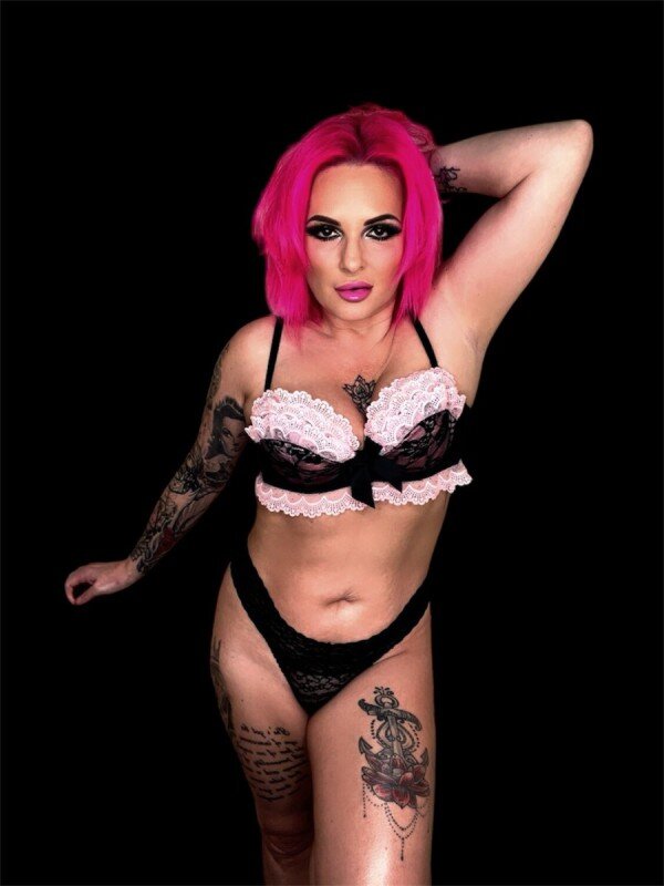 Misselizabeth44 (@miss.elizabeth44), OnlyFans creator