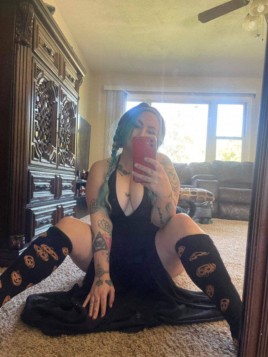 Missenviii1 (@miss_enviii1), OnlyFans creator
