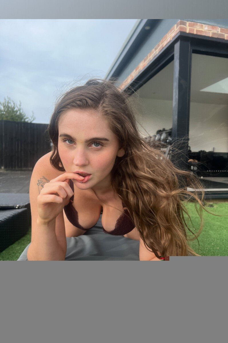 Misscherrycarmen (@misscherrycarmen), OnlyFans creator