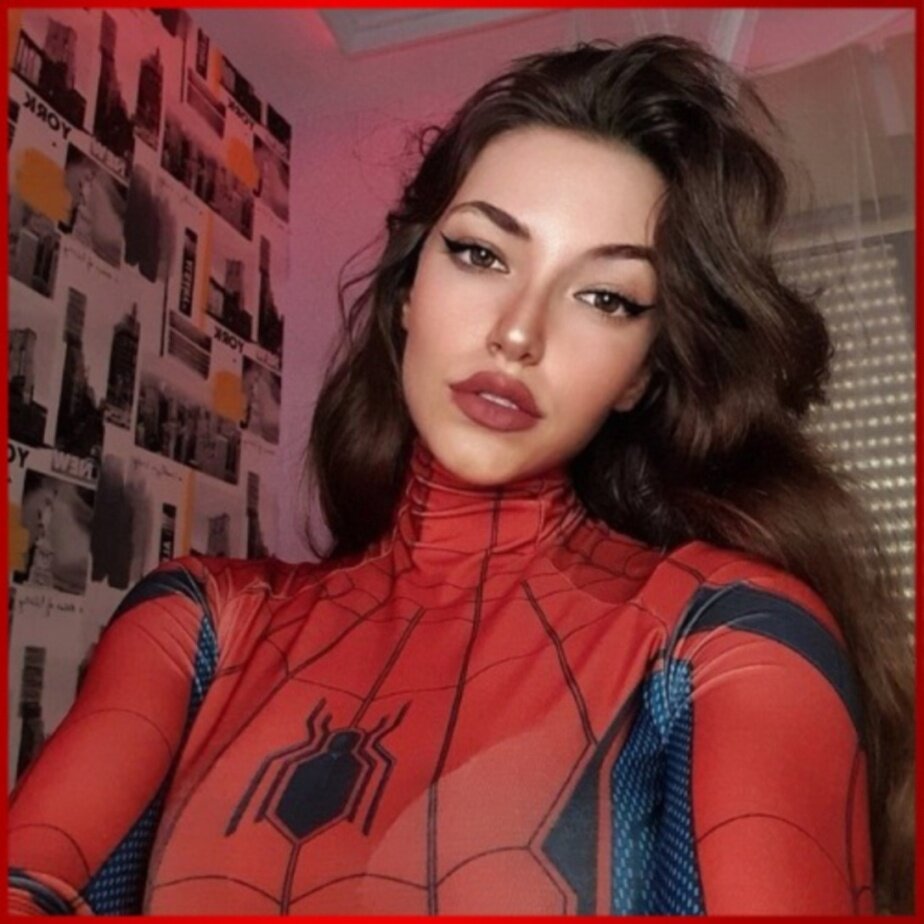 Misshelhy (@misshelhy), OnlyFans creator