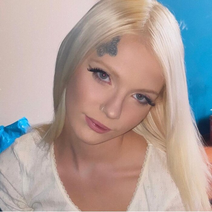 Misshoneycontent (@misshoneycontent), OnlyFans creator