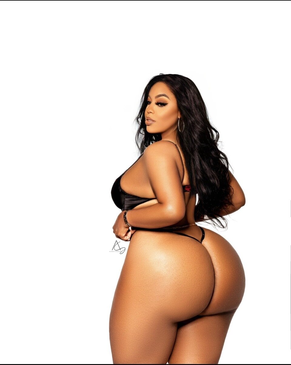 Missjoiamour (@missjoiamour), OnlyFans creator