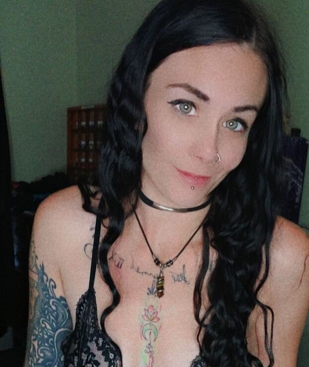 Misskittymarie (@misskittymarie), OnlyFans creator