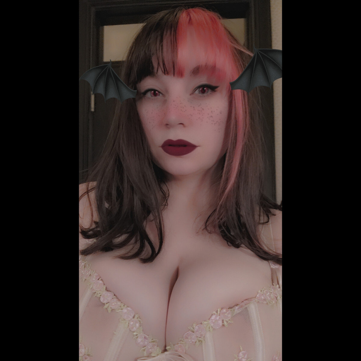 Missmandalore (@missmandalore), OnlyFans creator