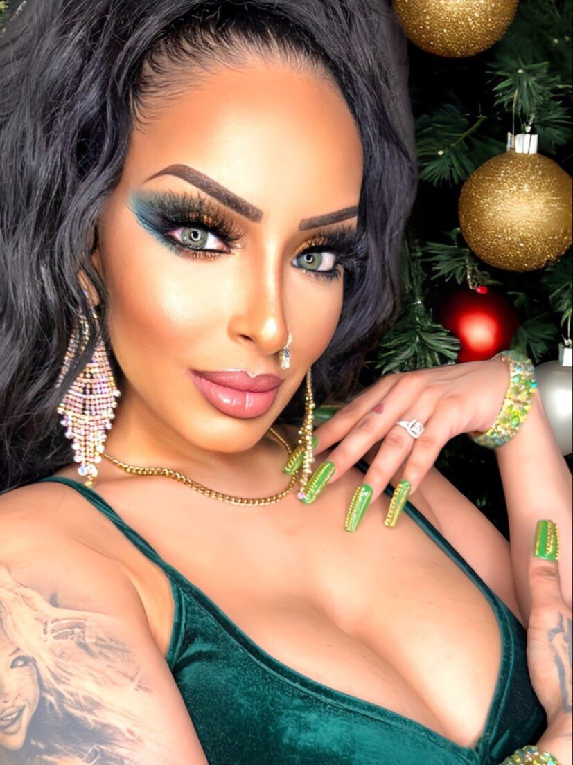 Pakistani Goddess FREE🇵🇰 (@missmeenaofficial), OnlyFans creator