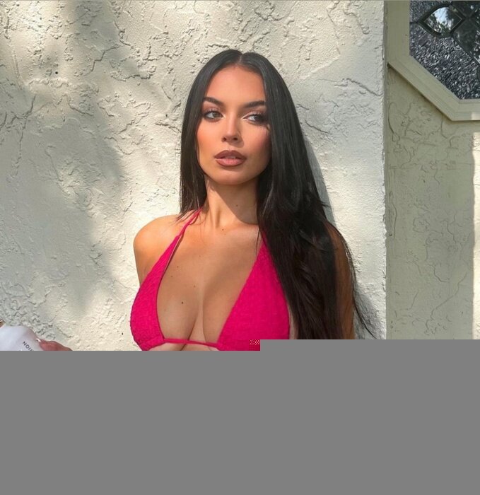 mila (@misssmila), OnlyFans creator