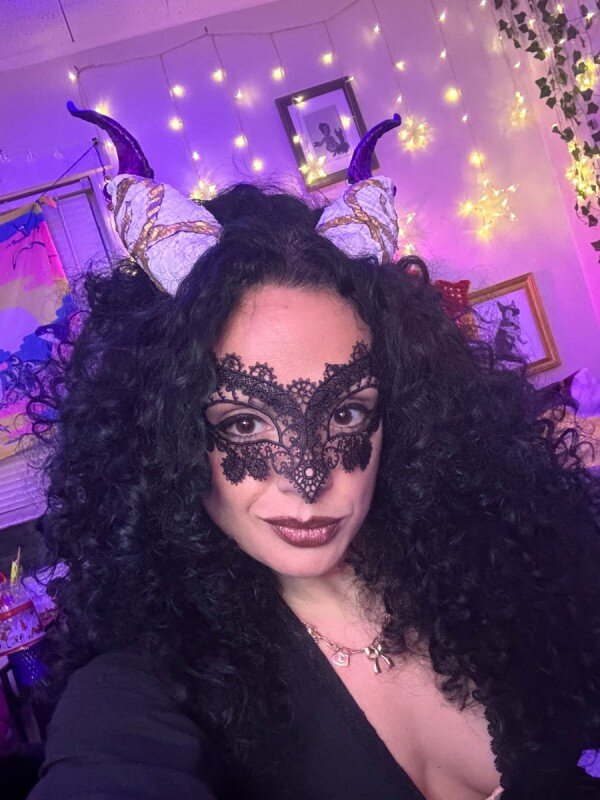Misssusinslippz (@misssusinslippz), OnlyFans creator