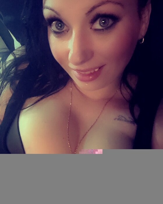 Misswarren1369 (@misswarren1369), OnlyFans creator