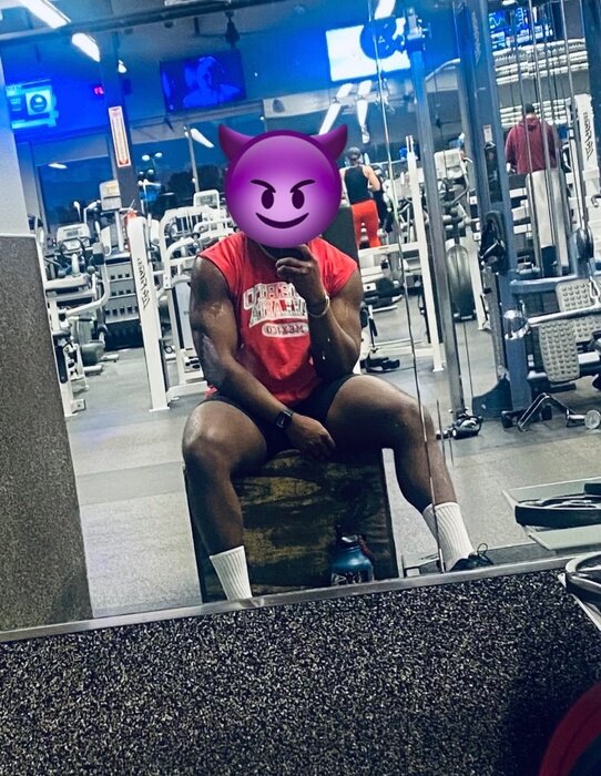 Mistermaverikfree (@mistermaverikfree), OnlyFans creator