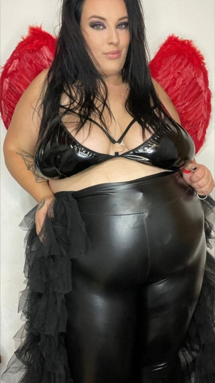 Mistresskatiana (@mistresskatiana), OnlyFans creator