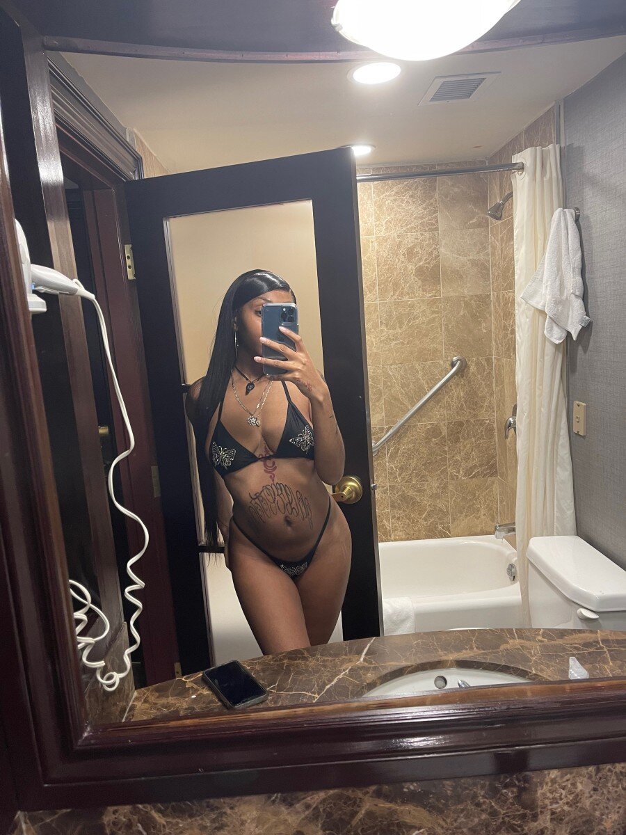 Mixedbarbie (@mixed_barbie), OnlyFans creator