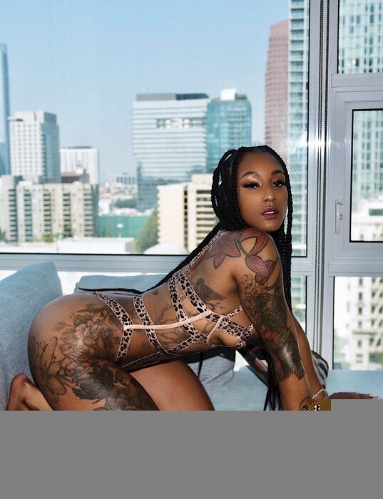 Mizztwerksumfree (@mizztwerksumfree), OnlyFans creator