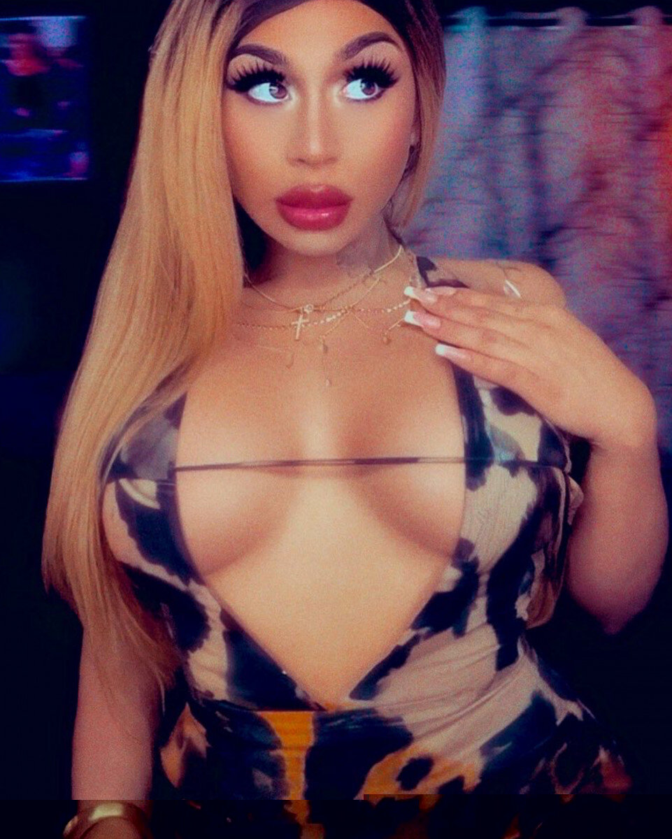 Mmmadisonstarr (@mmmadisonstarr), OnlyFans creator