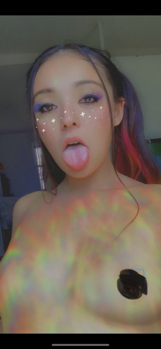 Molliesnow (@molliesnow), OnlyFans creator