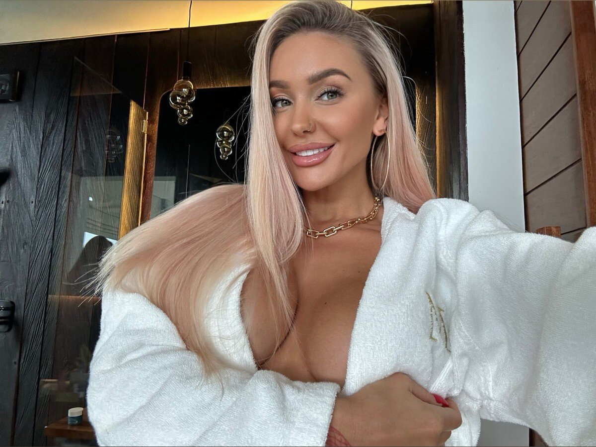 Mollyelise (@mollyelise), OnlyFans creator