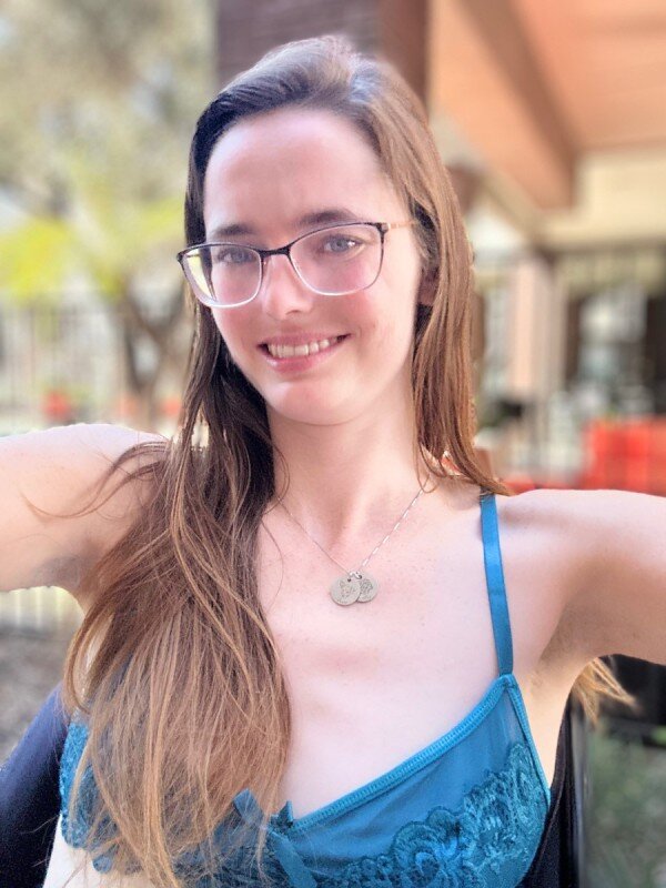 Mollysnowcone (@mollysnowcone), OnlyFans creator