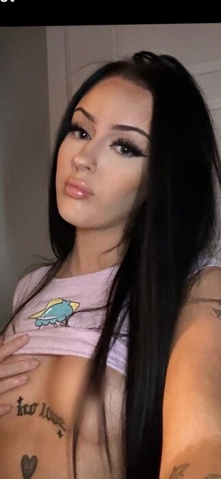 Mollythevamp (@mollythevamp), OnlyFans creator