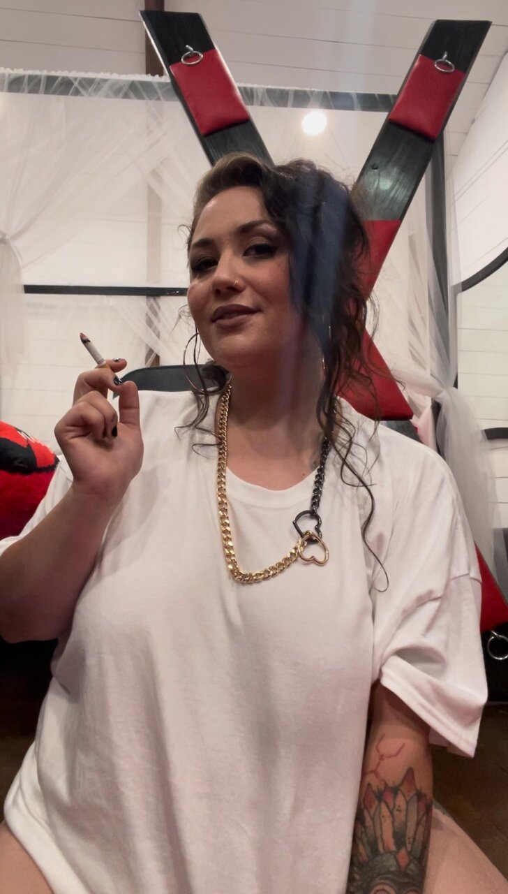 Mommamars (@momma.mars), OnlyFans creator