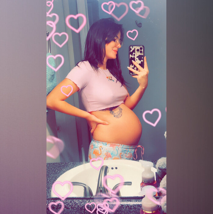 Mommychev25 (@mommychev25), OnlyFans creator