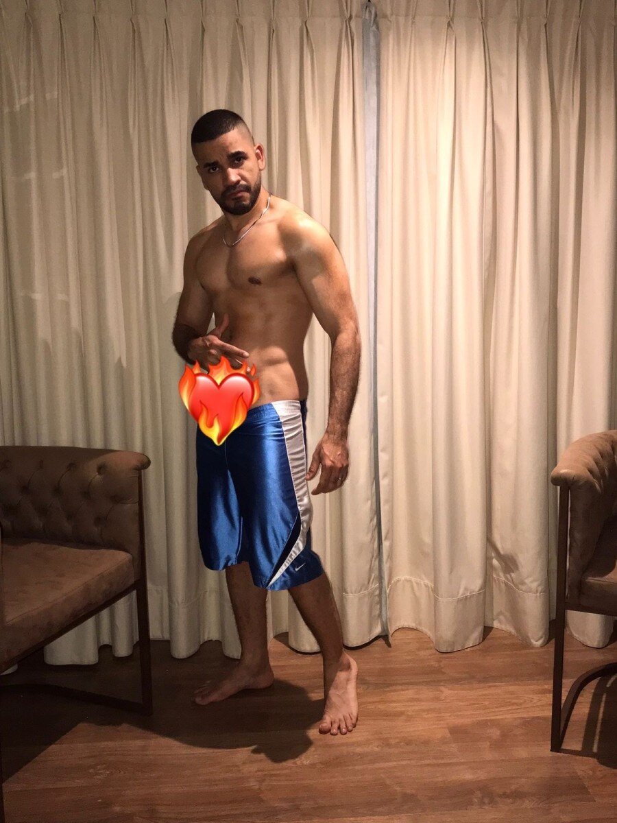 Mondacaliente (@mondacaliente), OnlyFans creator