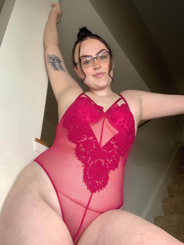 Moniquebelle (@moniquebelle), OnlyFans creator